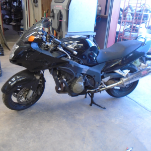 Honda 1999 CBR1100XX Blackbird
